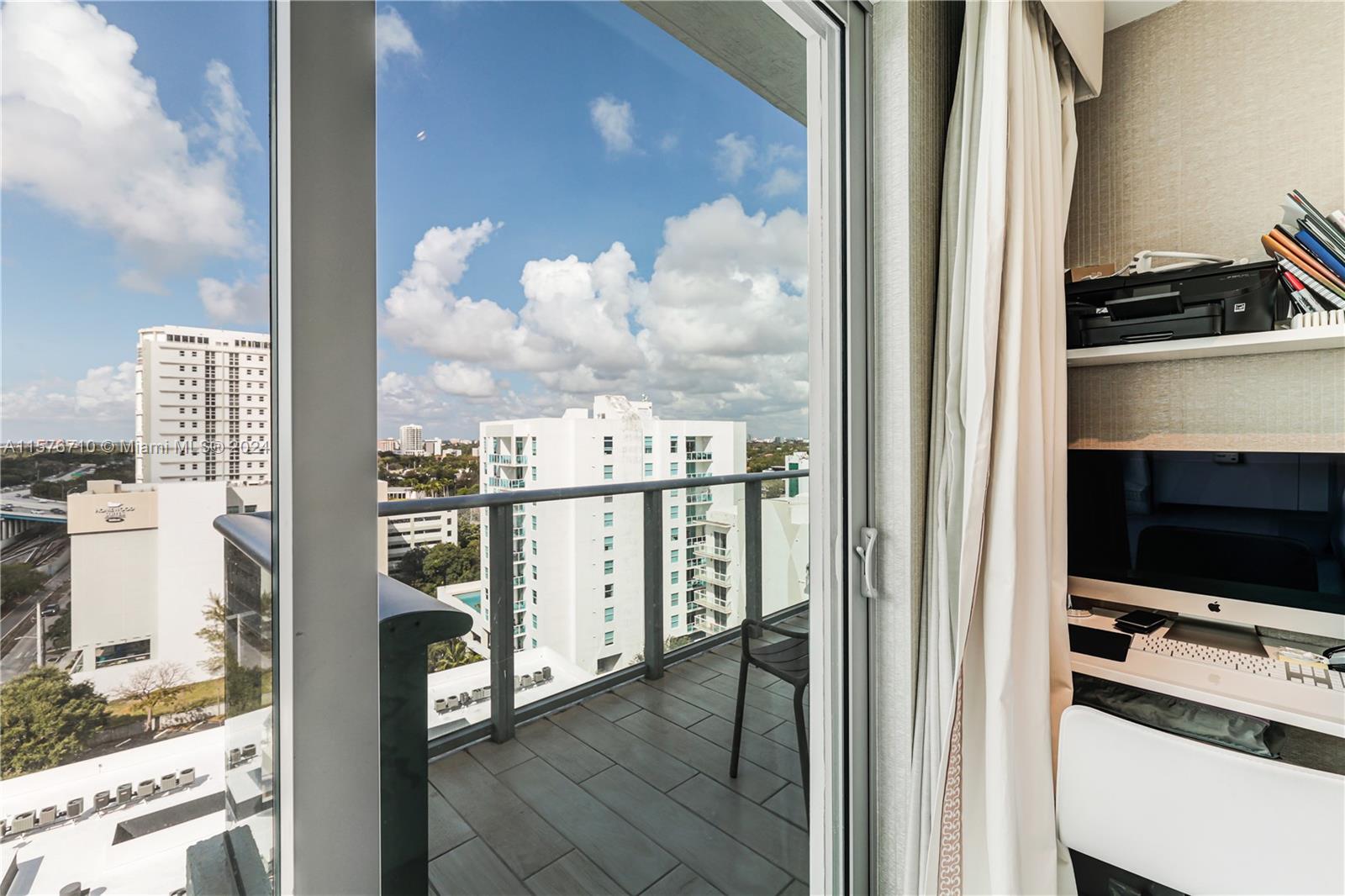 1600 SW 1st Ave # 1202