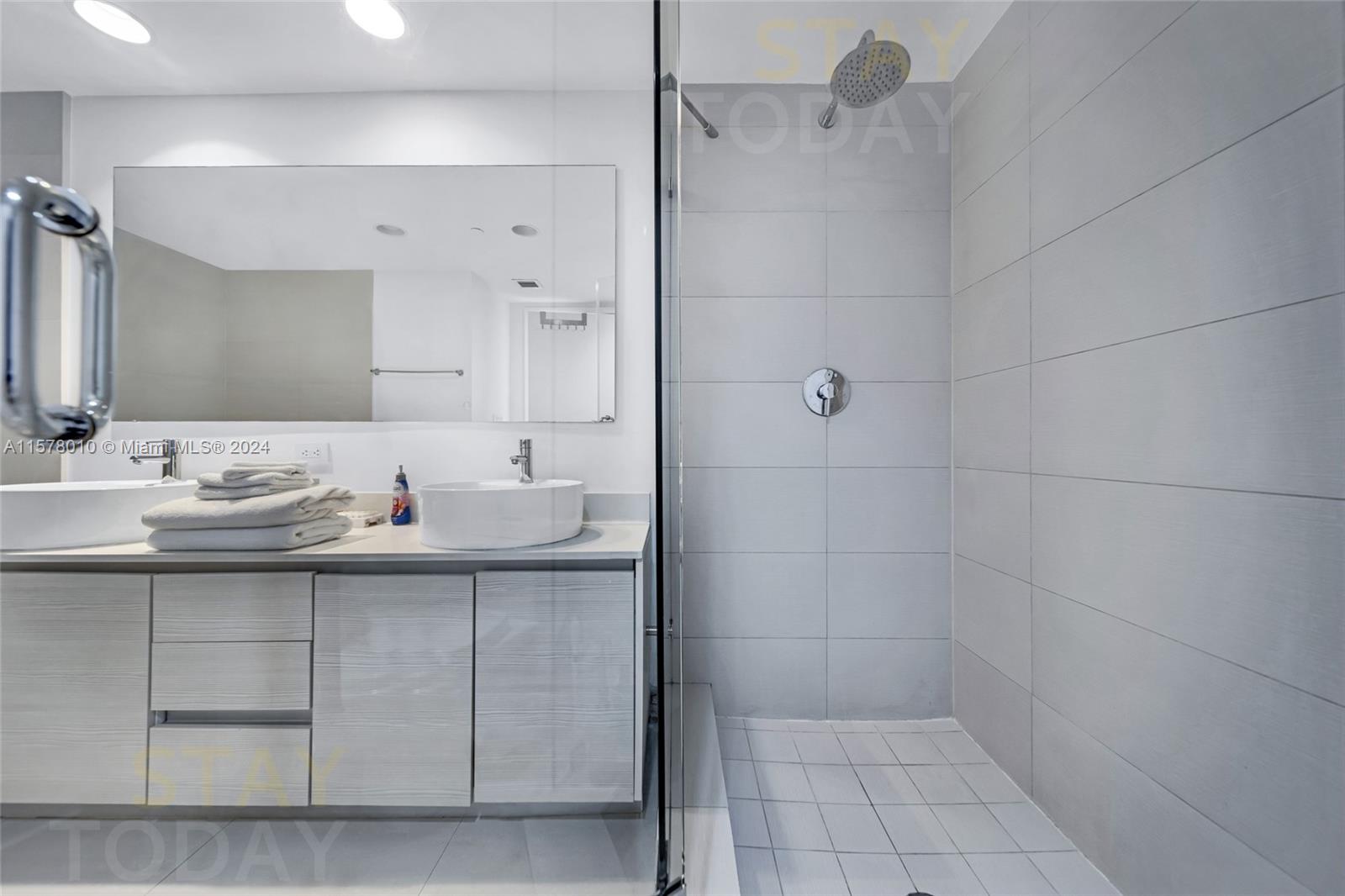 2600 E Hallandale Beach Blvd Unit: T2902