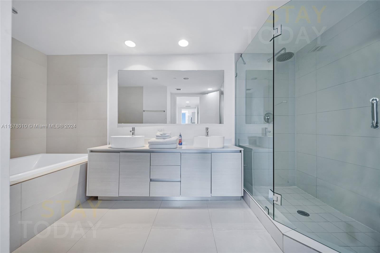 2600 E Hallandale Beach Blvd Unit: T2902
