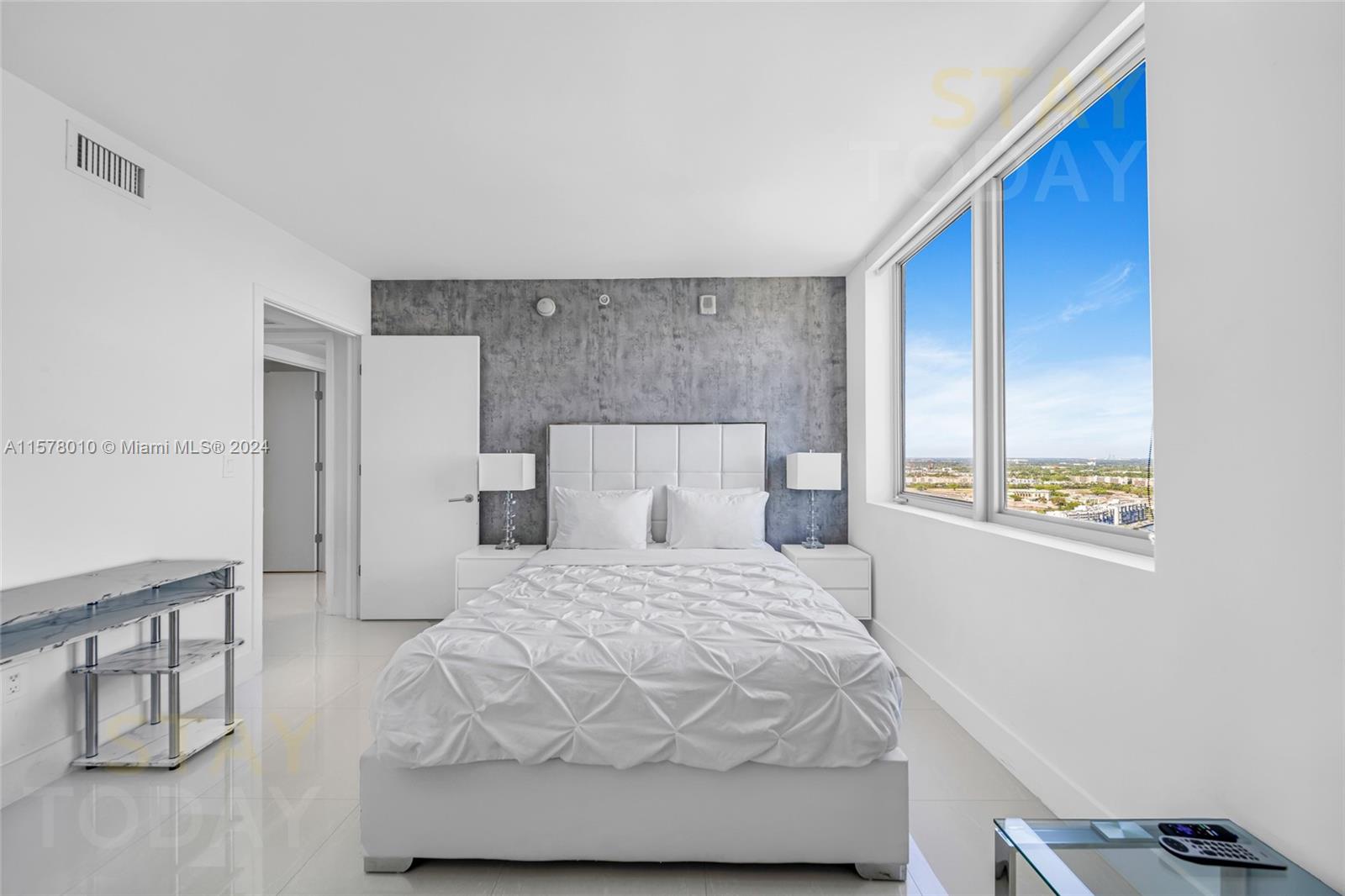2600 E Hallandale Beach Blvd Unit: T2902