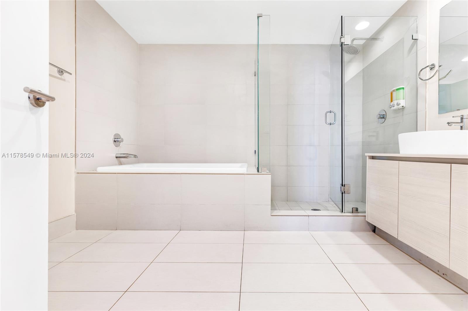 2600 E Hallandale Beach Blvd Unit: T3301