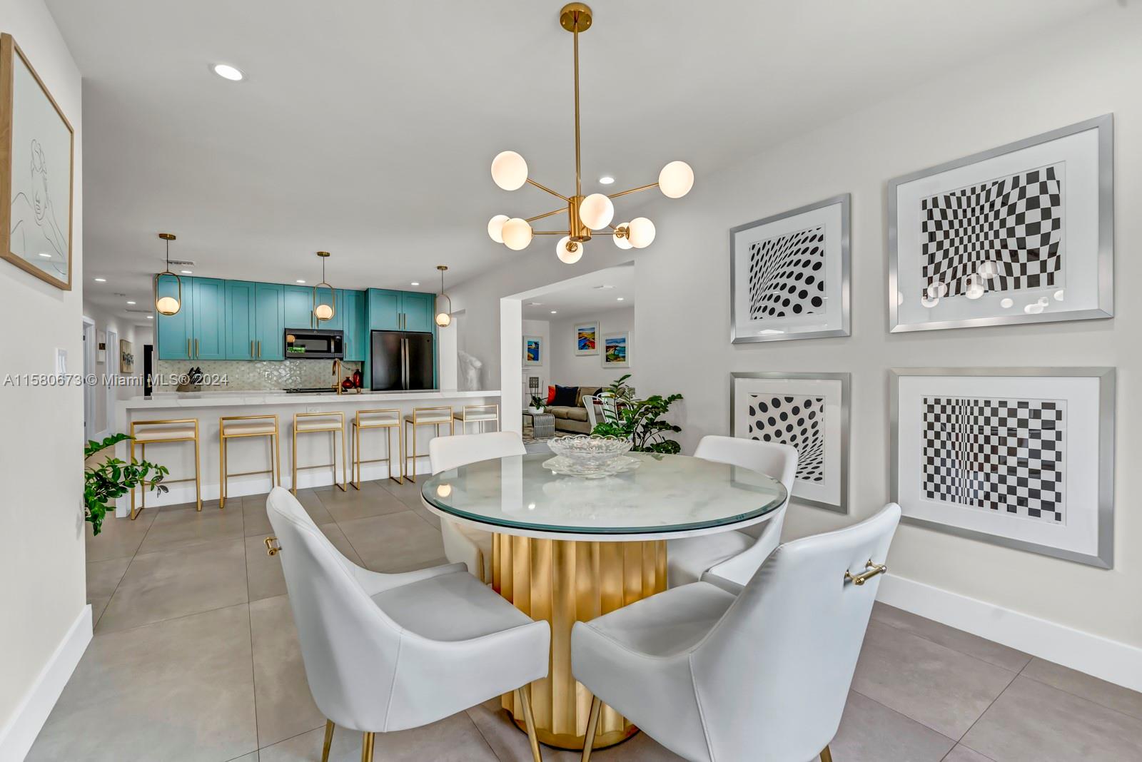 2809 NE 5th Ter