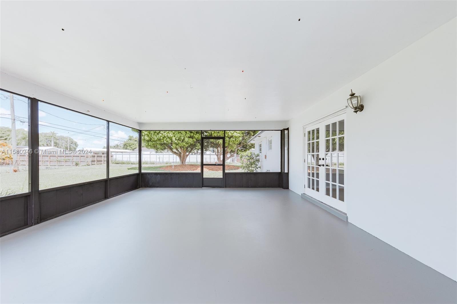 525 NW 14th St