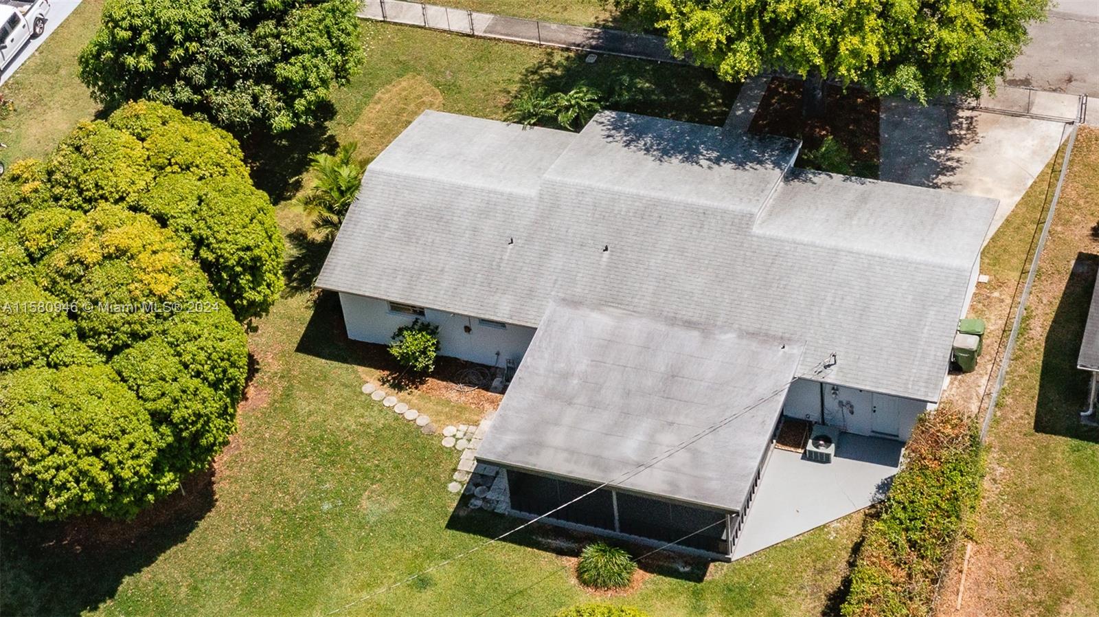 525 NW 14th St