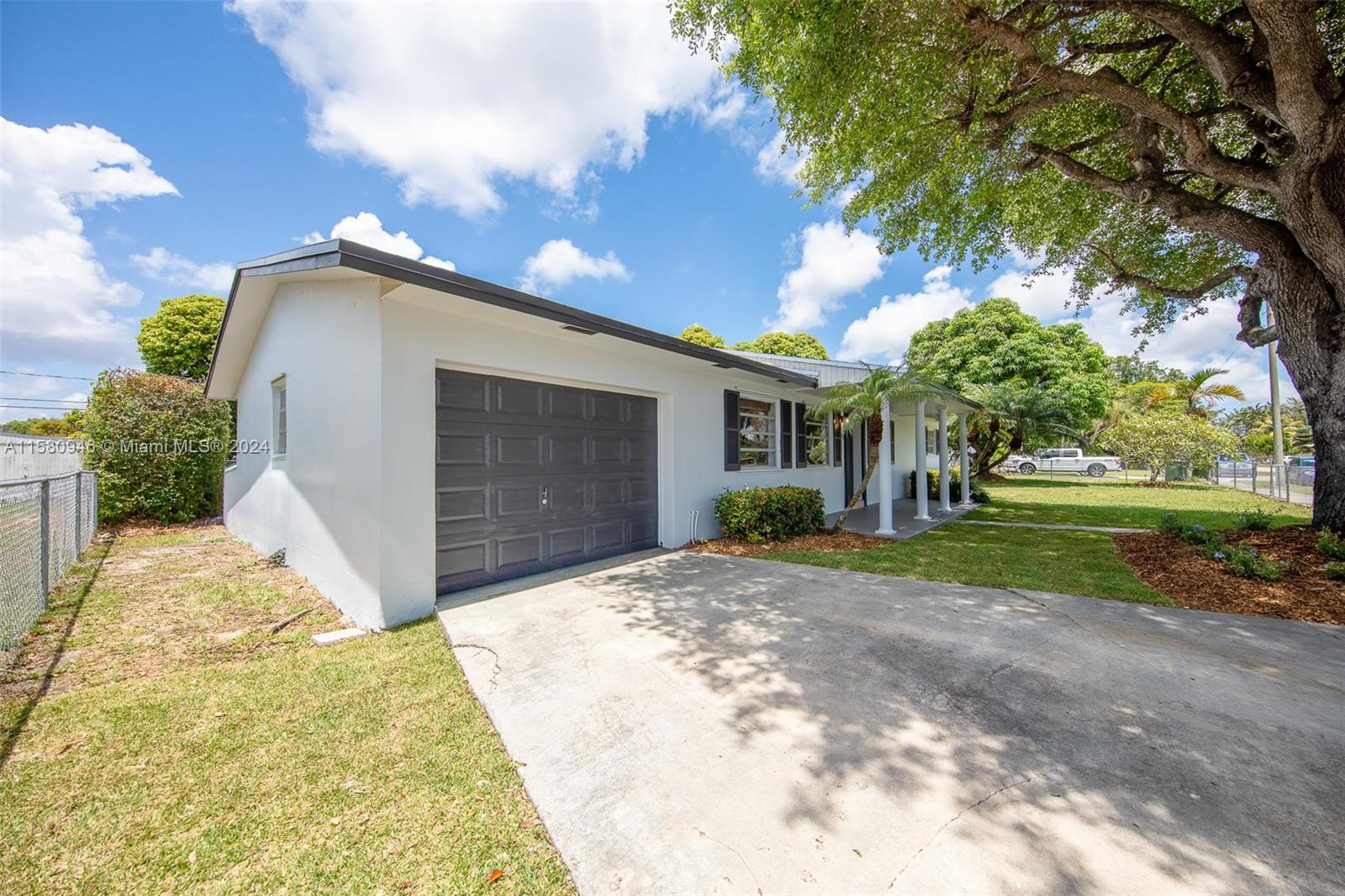 525 NW 14th St