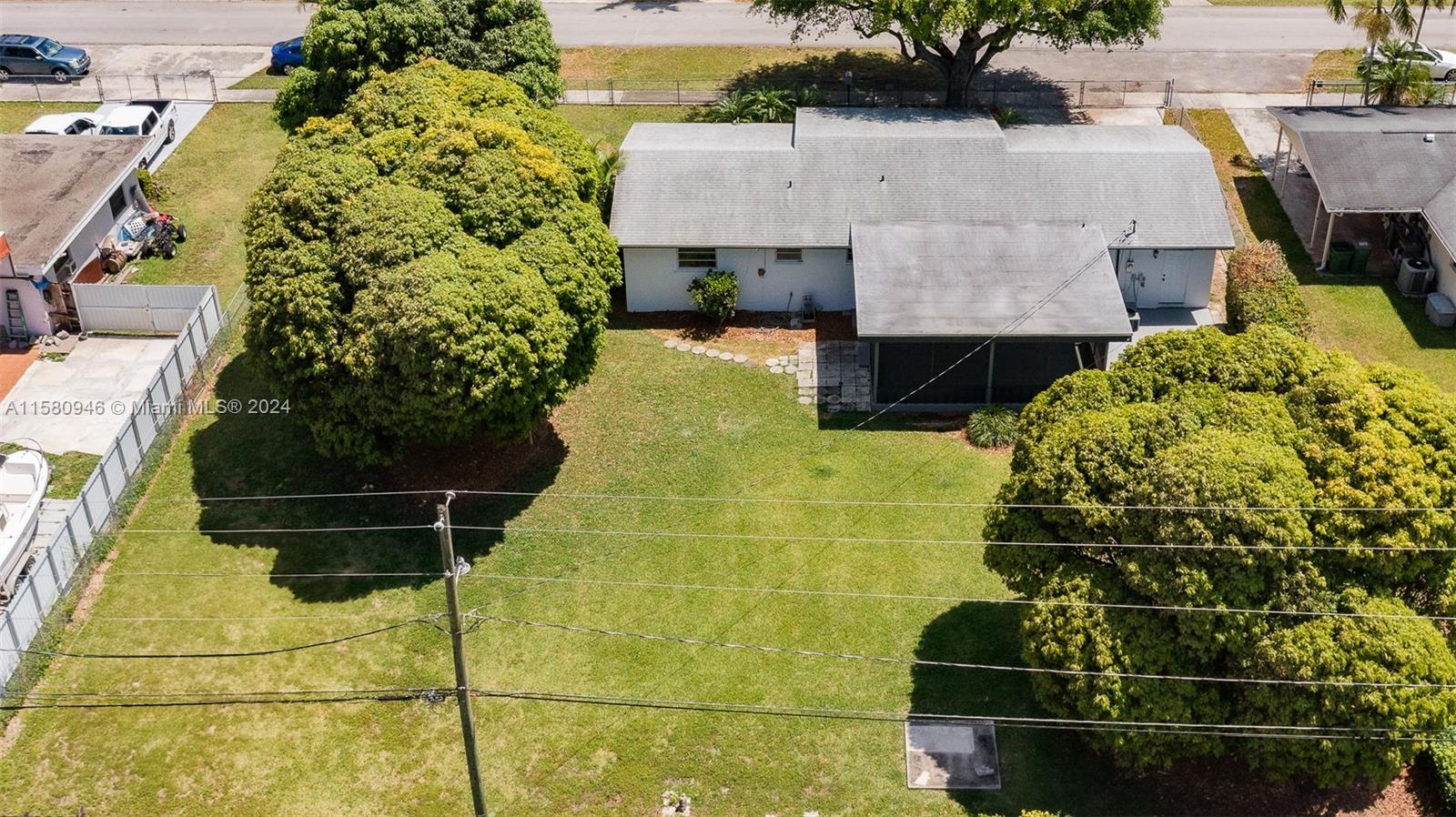 525 NW 14th St