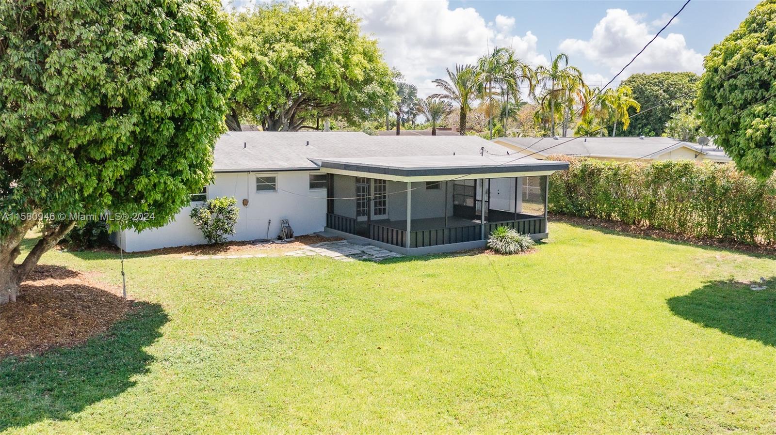 525 NW 14th St