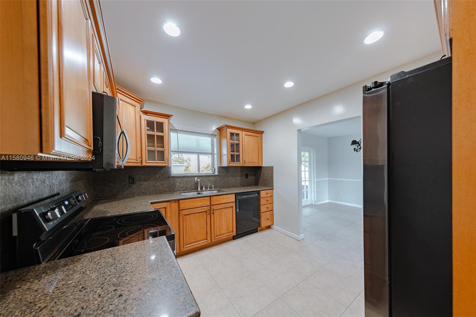 525 NW 14th St