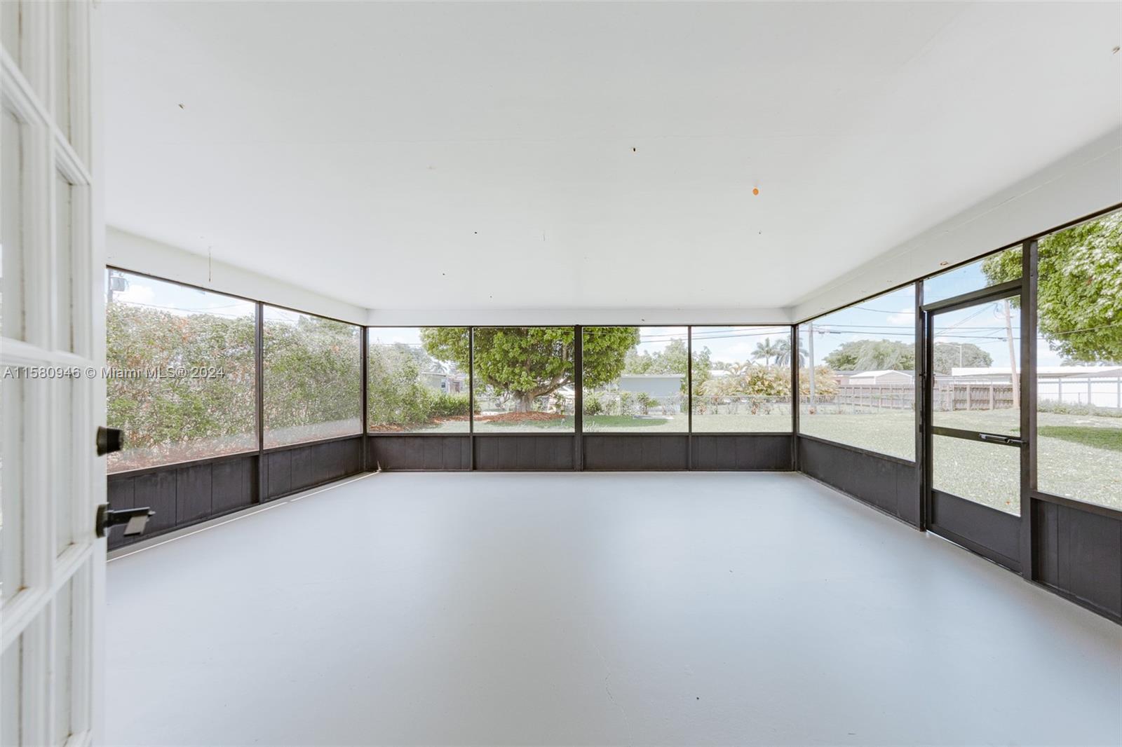 525 NW 14th St