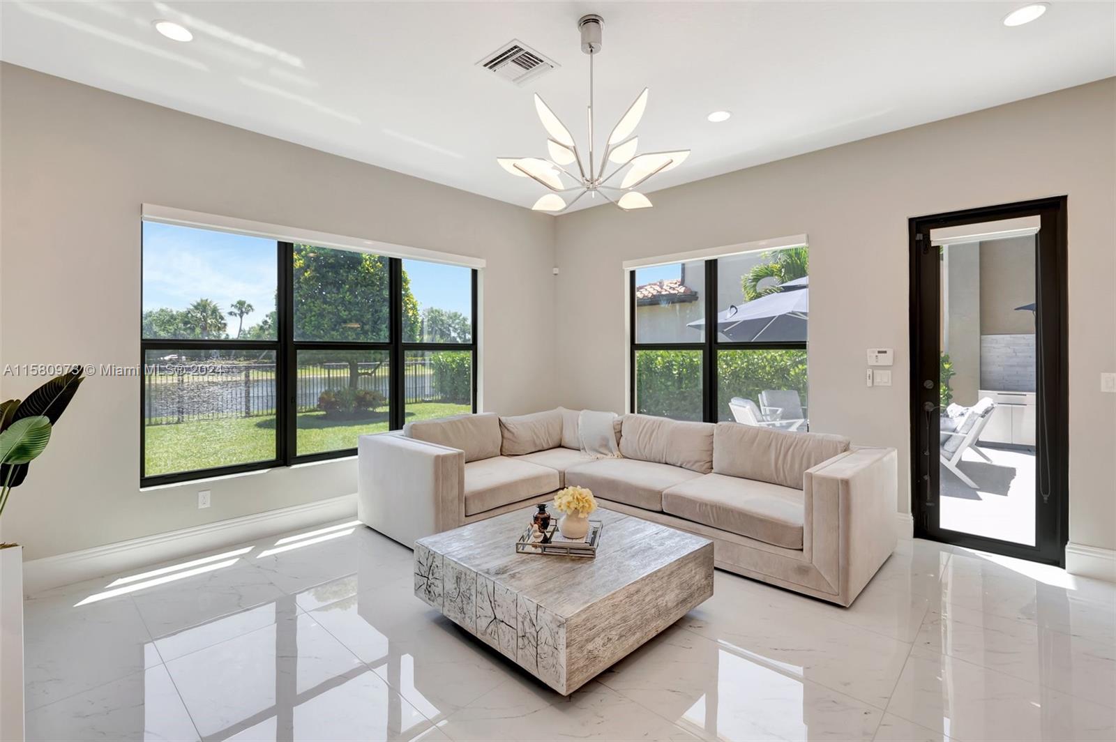 9331 Eden Roc Ct