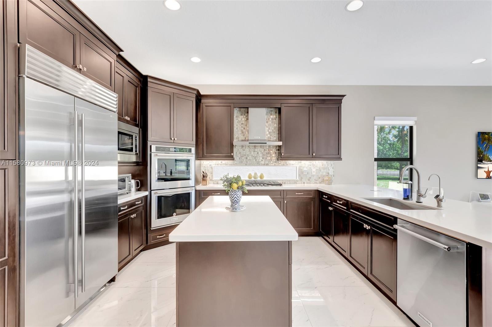 9331 Eden Roc Ct