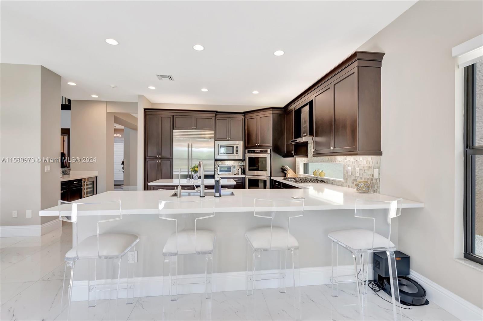 9331 Eden Roc Ct