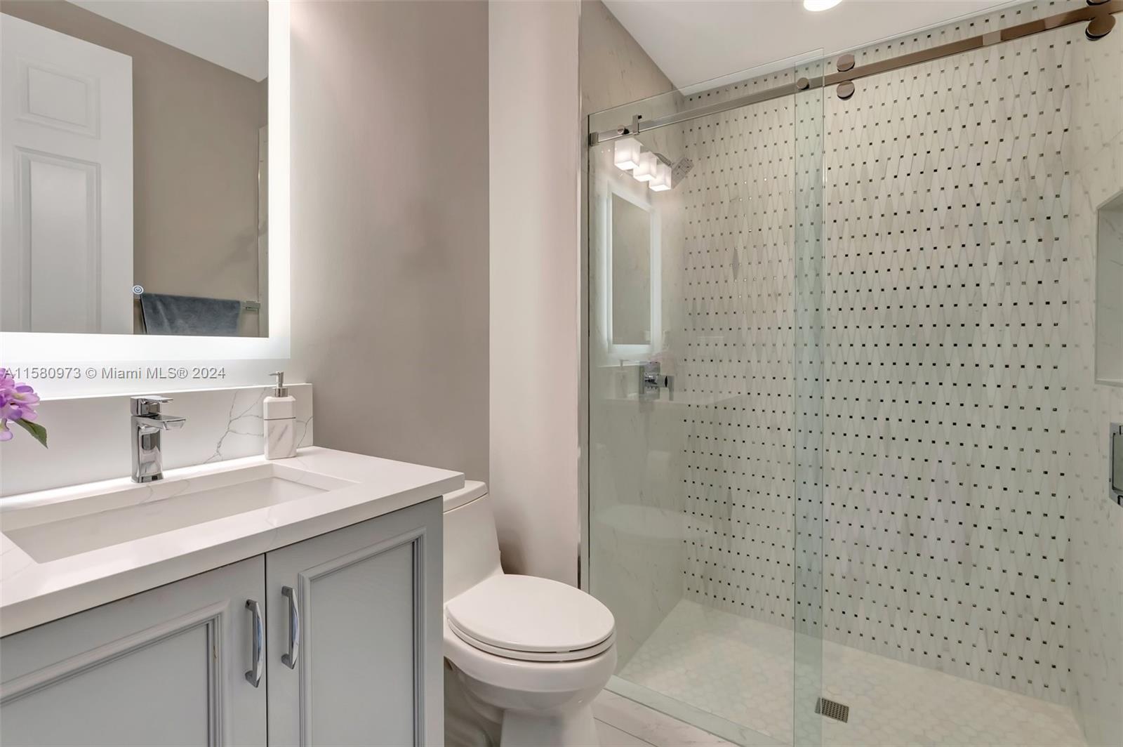 9331 Eden Roc Ct
