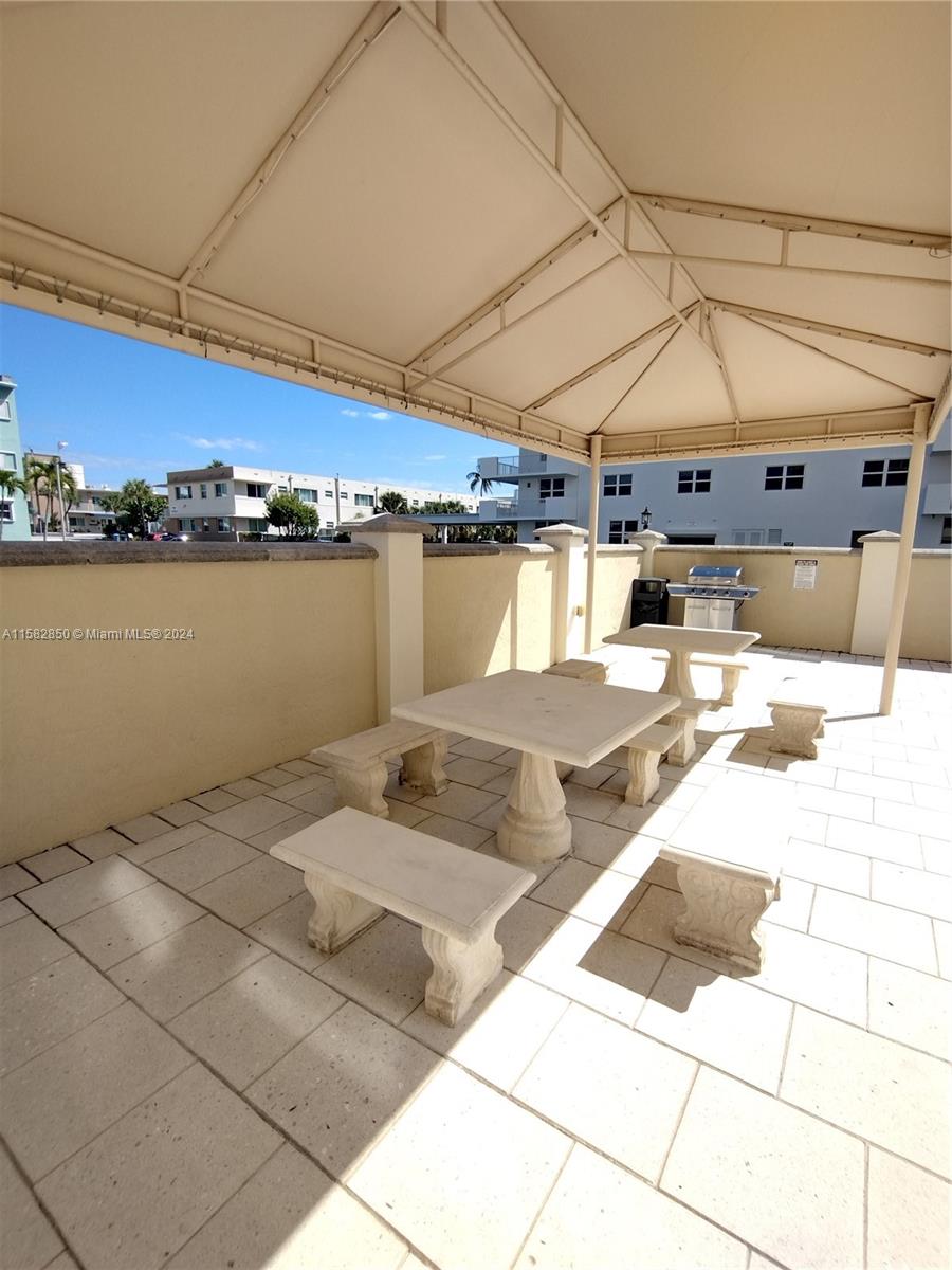 1501 S Ocean Dr # 201