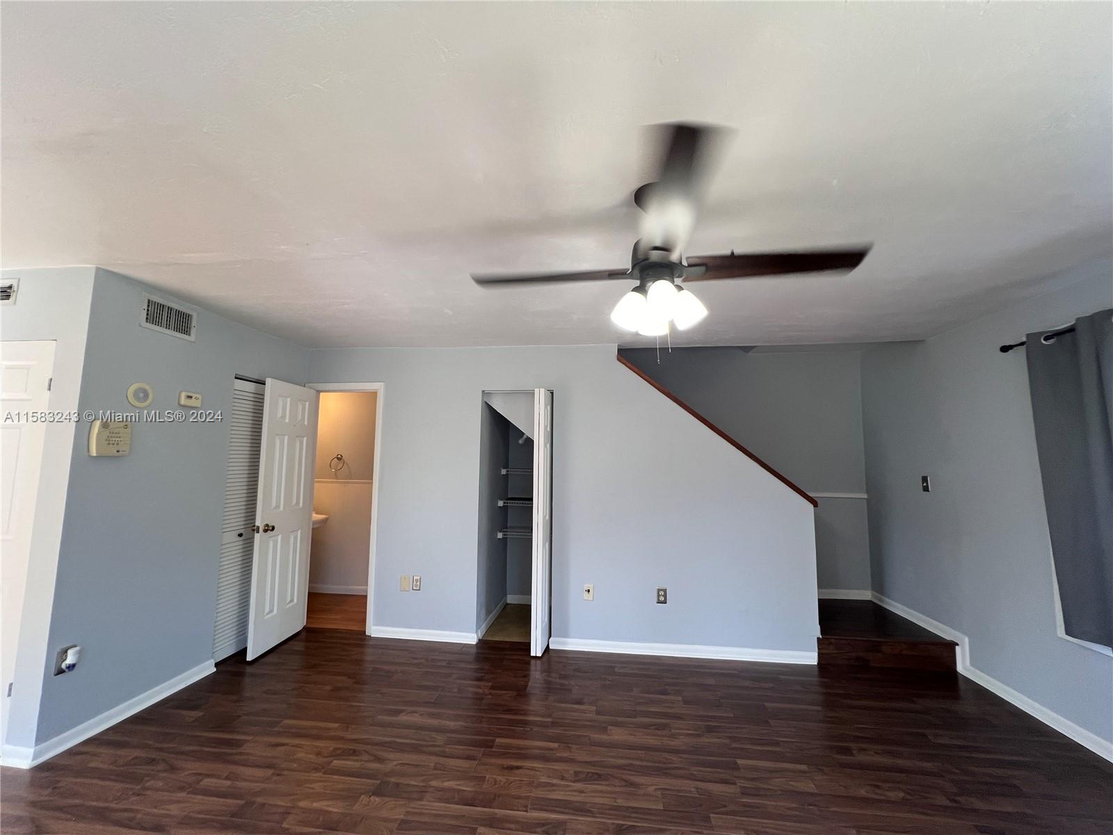 2300 SW 43rd # Q4