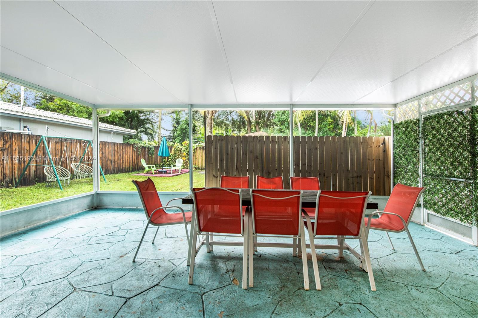 716 SW 14th Ct