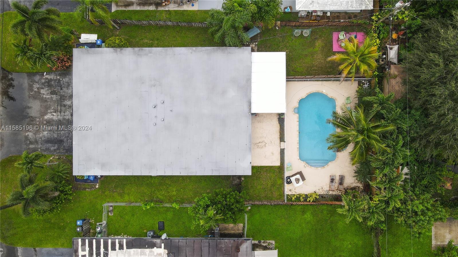 716 SW 14th Ct
