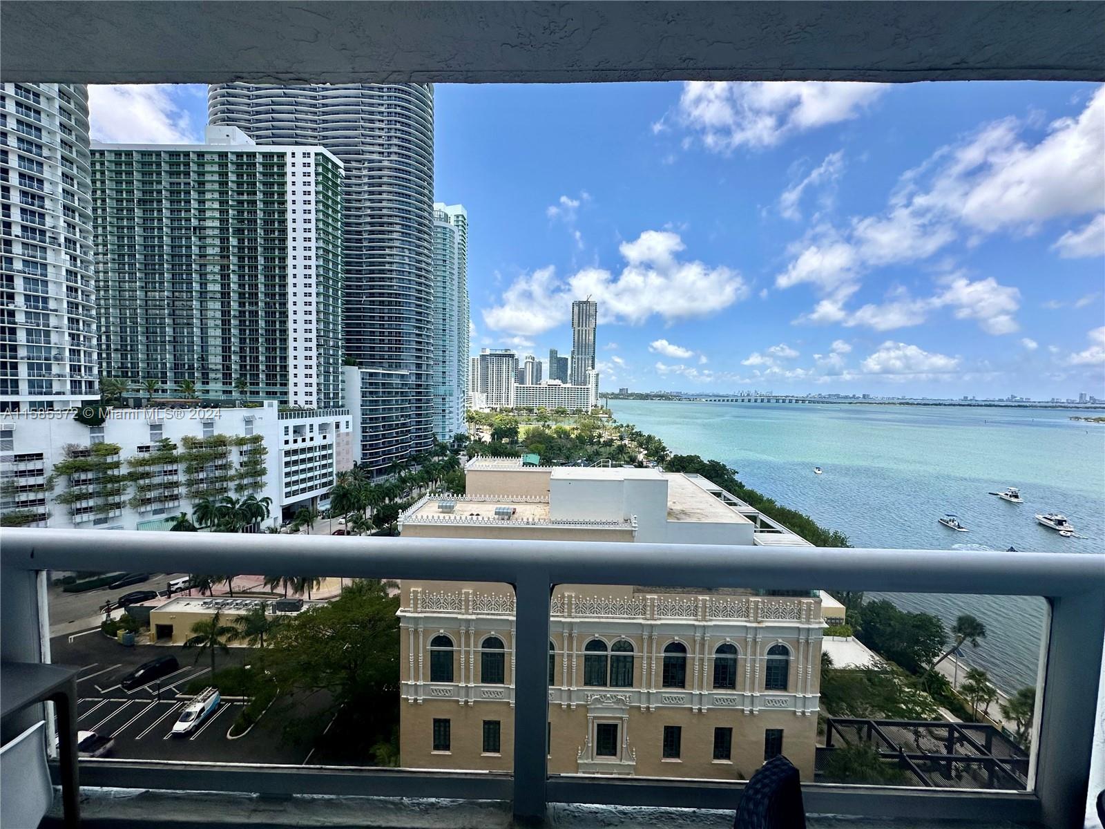 1717 N Bayshore Dr # 1536 Unit: A-1536