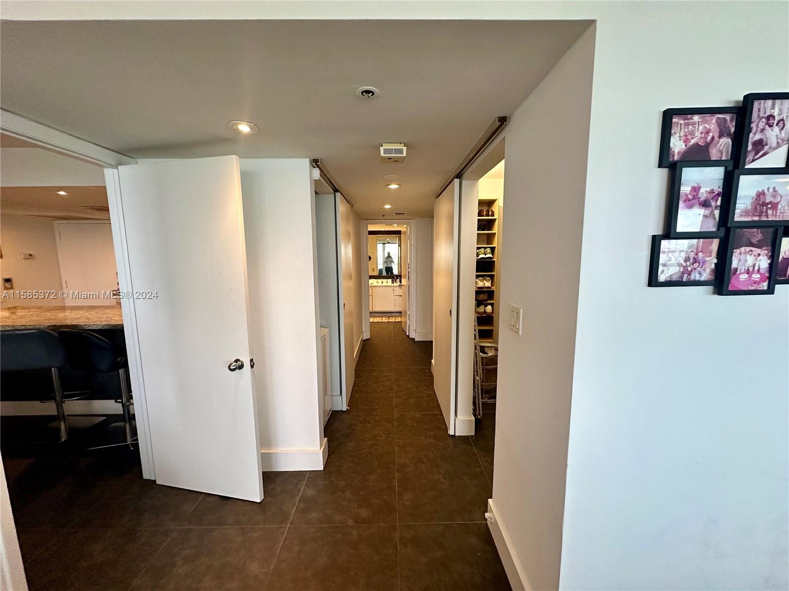 1717 N Bayshore Dr # 1536 Unit: A-1536