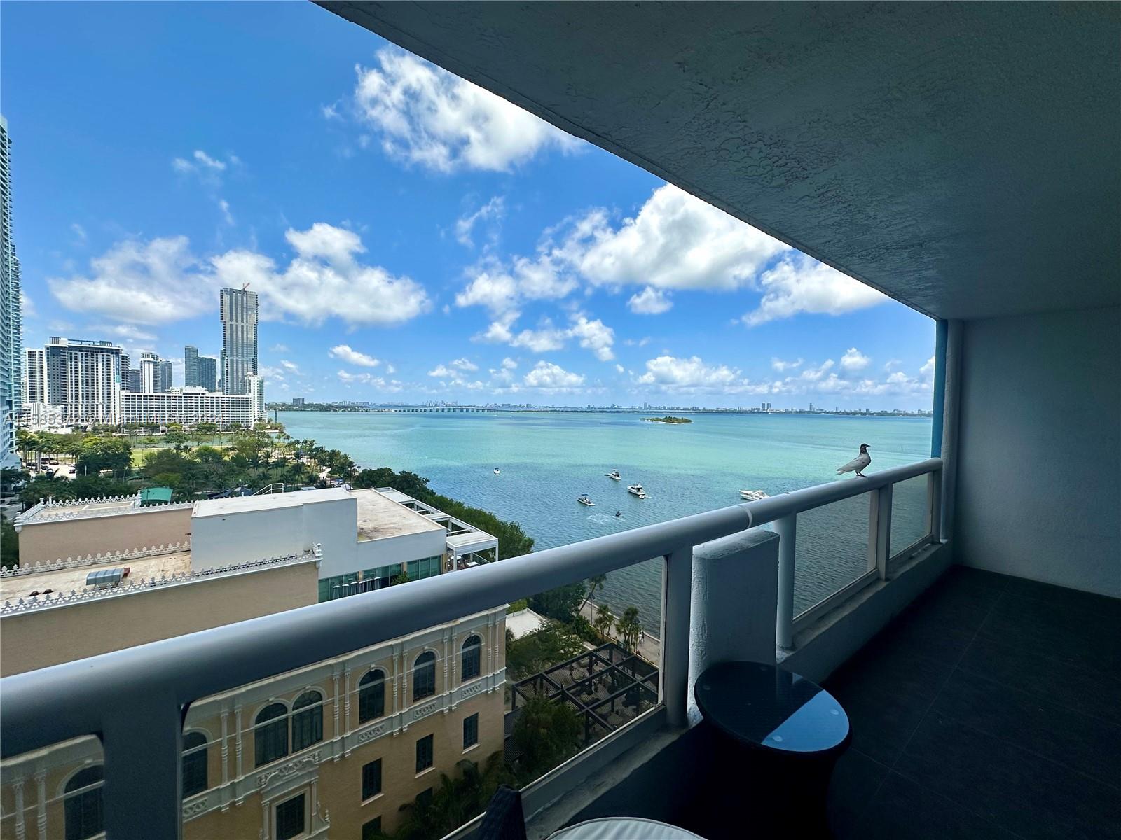 1717 N Bayshore Dr # 1536 Unit: A-1536