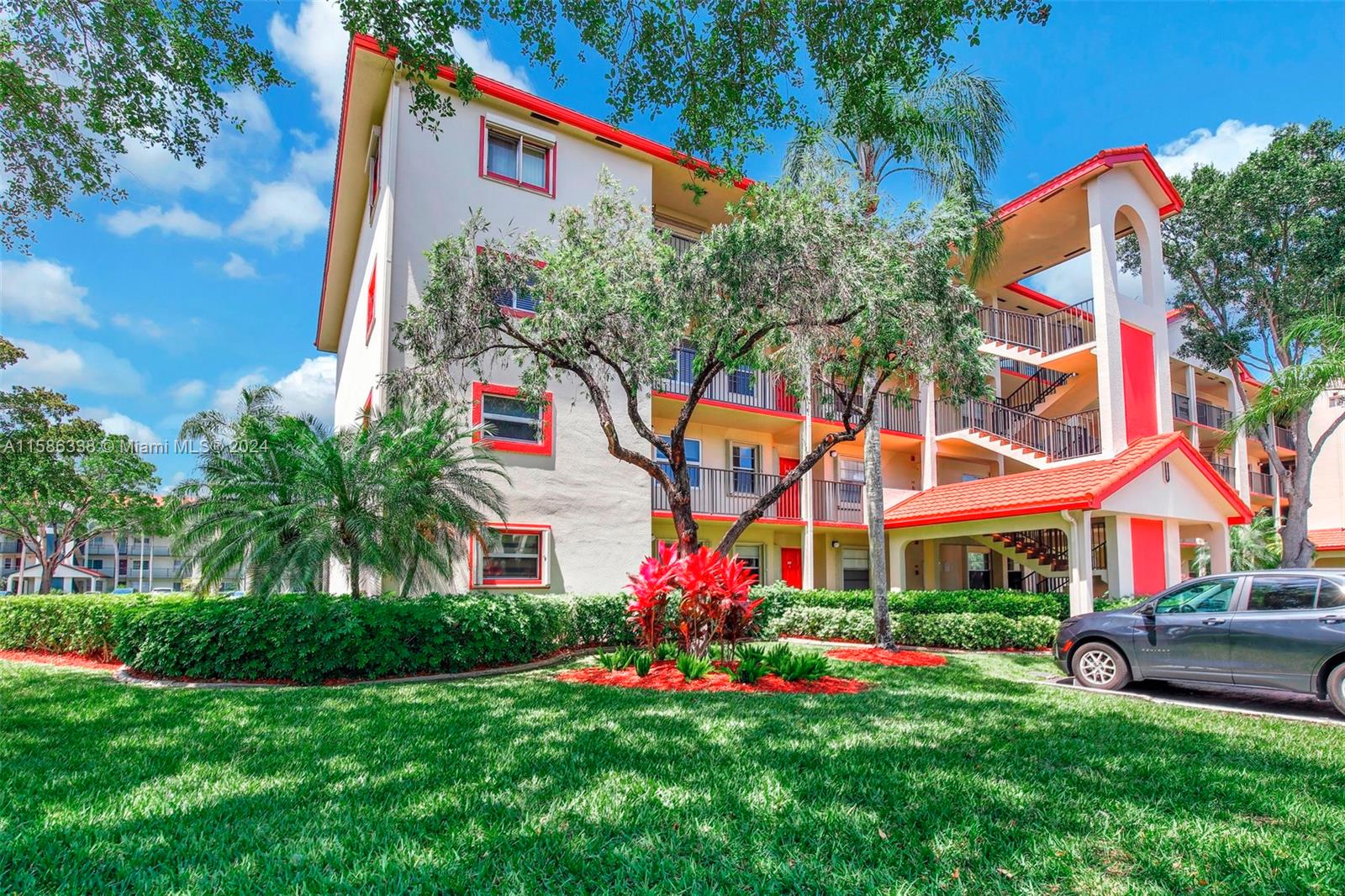 1100 SW 128th Ter # 101U