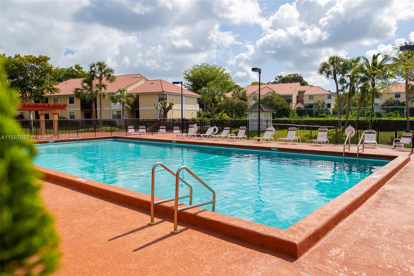 5681 Riverside Dr Unit: 205A6