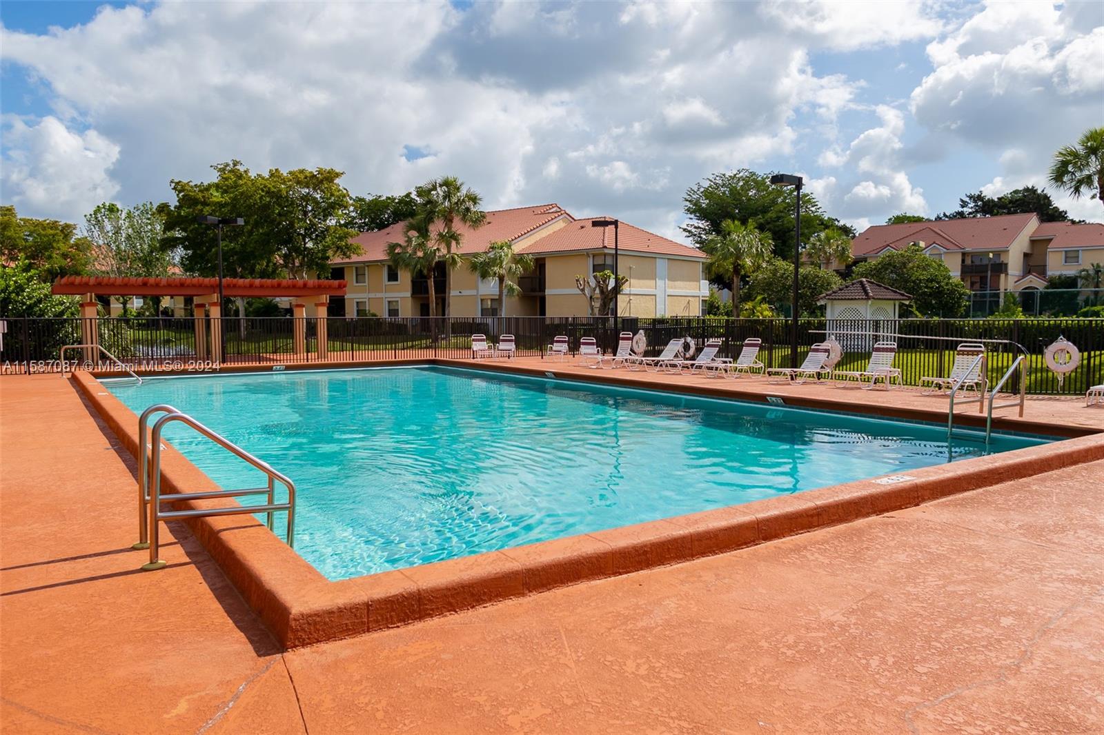 5681 Riverside Dr Unit: 205A6