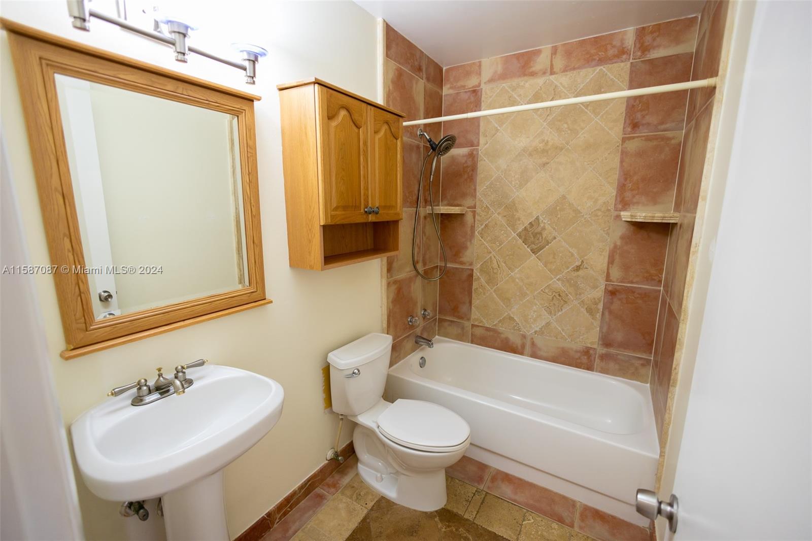 5681 Riverside Dr Unit: 205A6