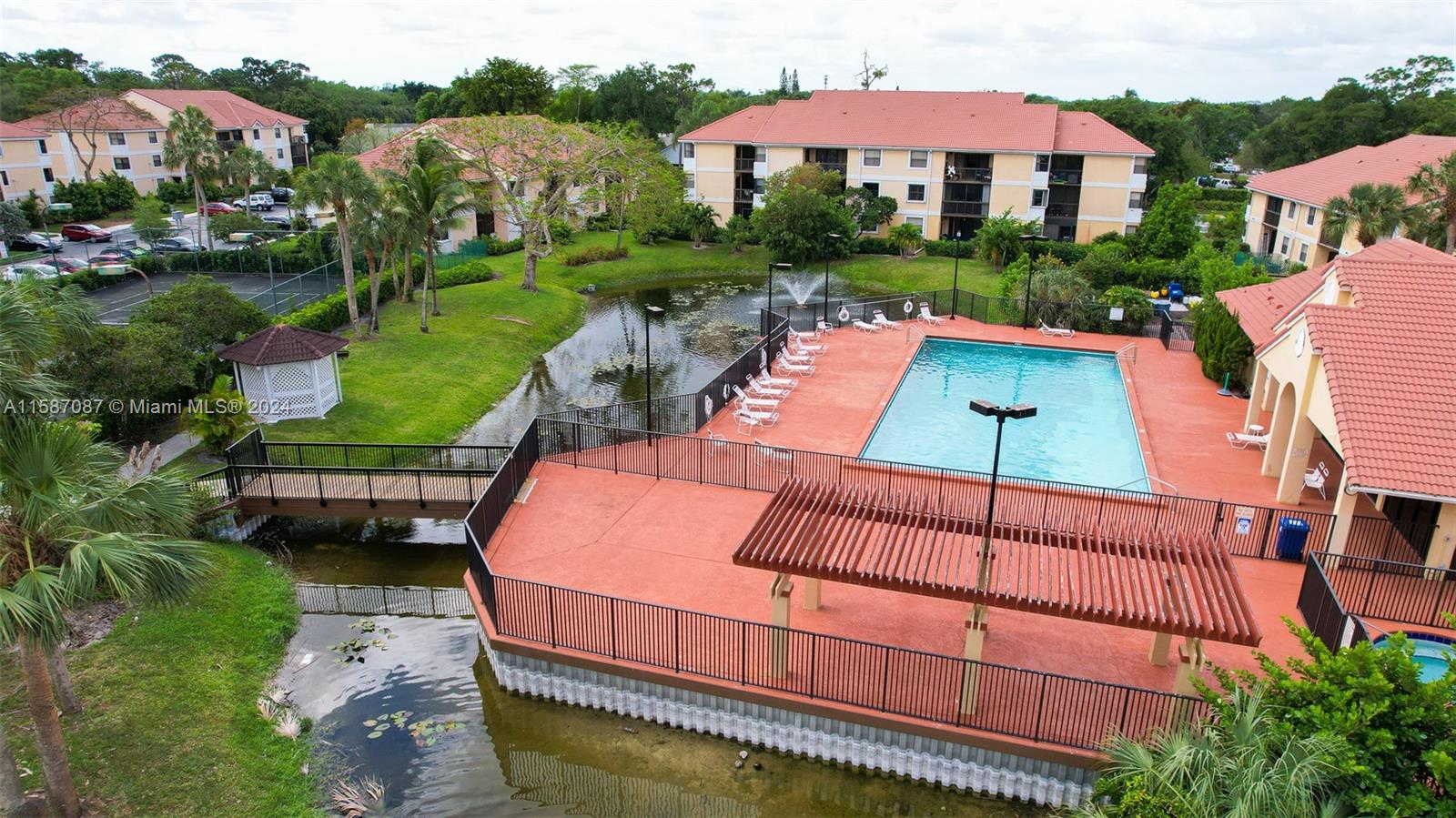 5681 Riverside Dr Unit: 205A6