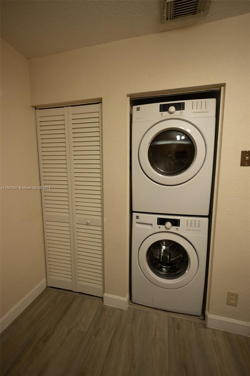 5681 Riverside Dr Unit: 205A6