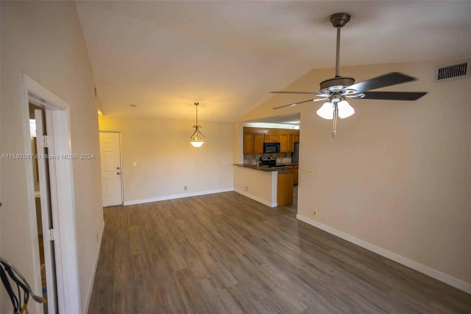 5681 Riverside Dr Unit: 205A6