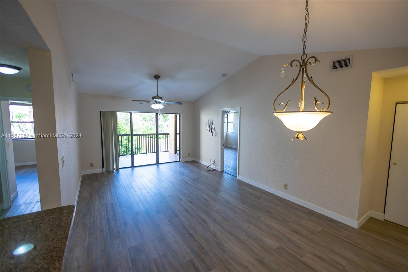 5681 Riverside Dr Unit: 205A6