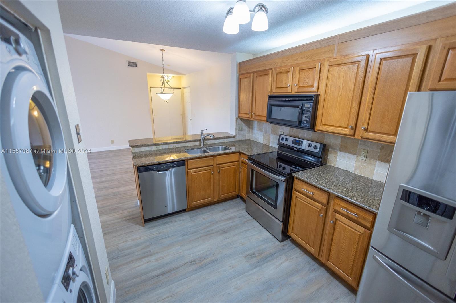 5681 Riverside Dr Unit: 205A6