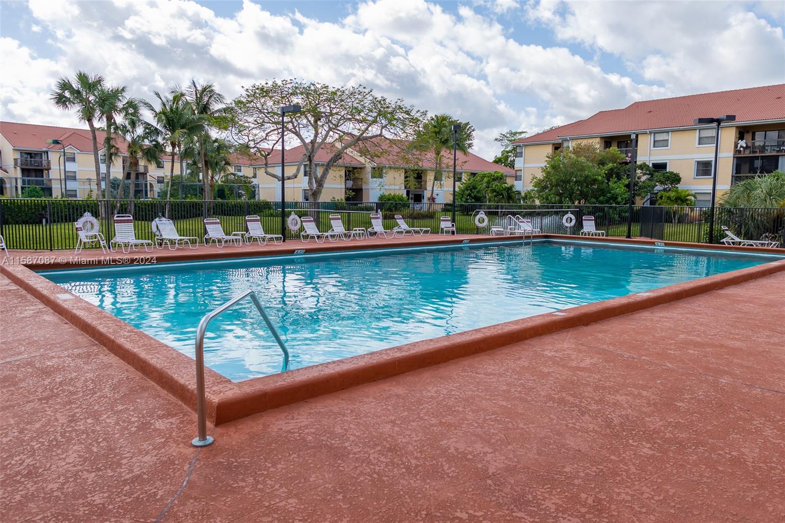 5681 Riverside Dr Unit: 205A6