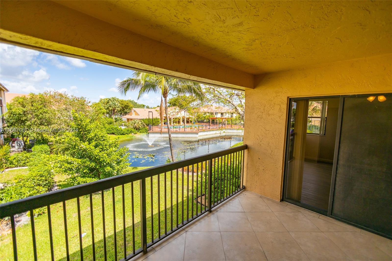 5681 Riverside Dr Unit: 205A6
