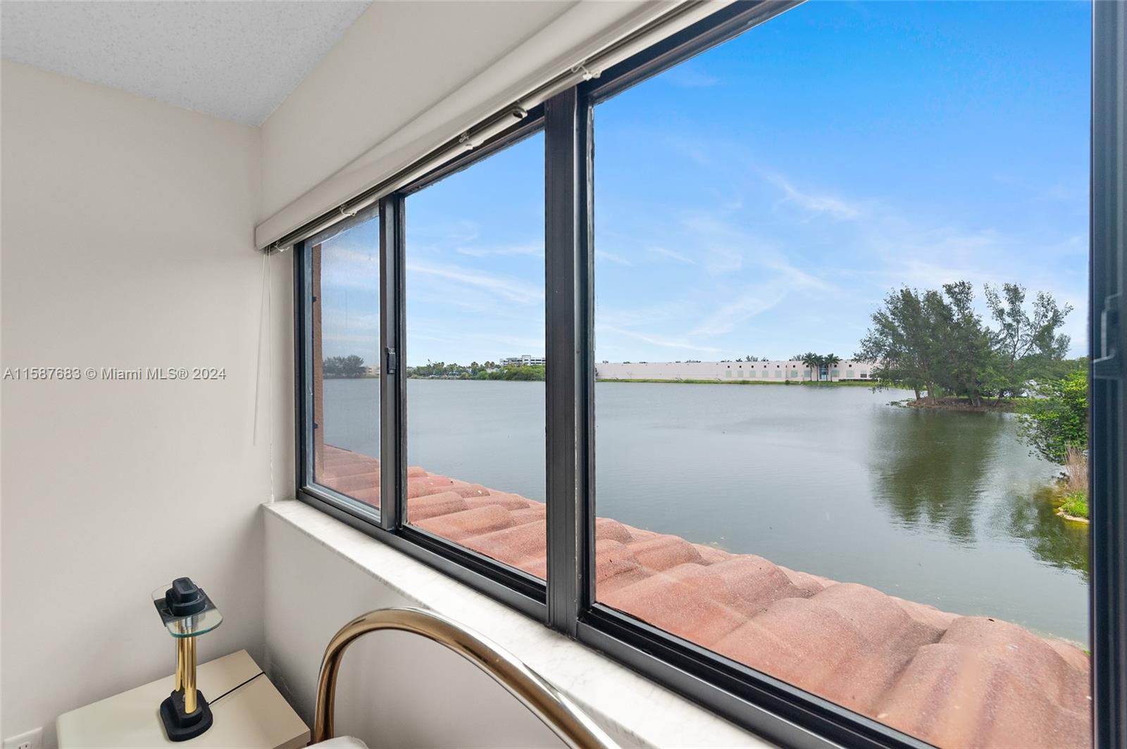 15535 Miami Lakeway N # 305