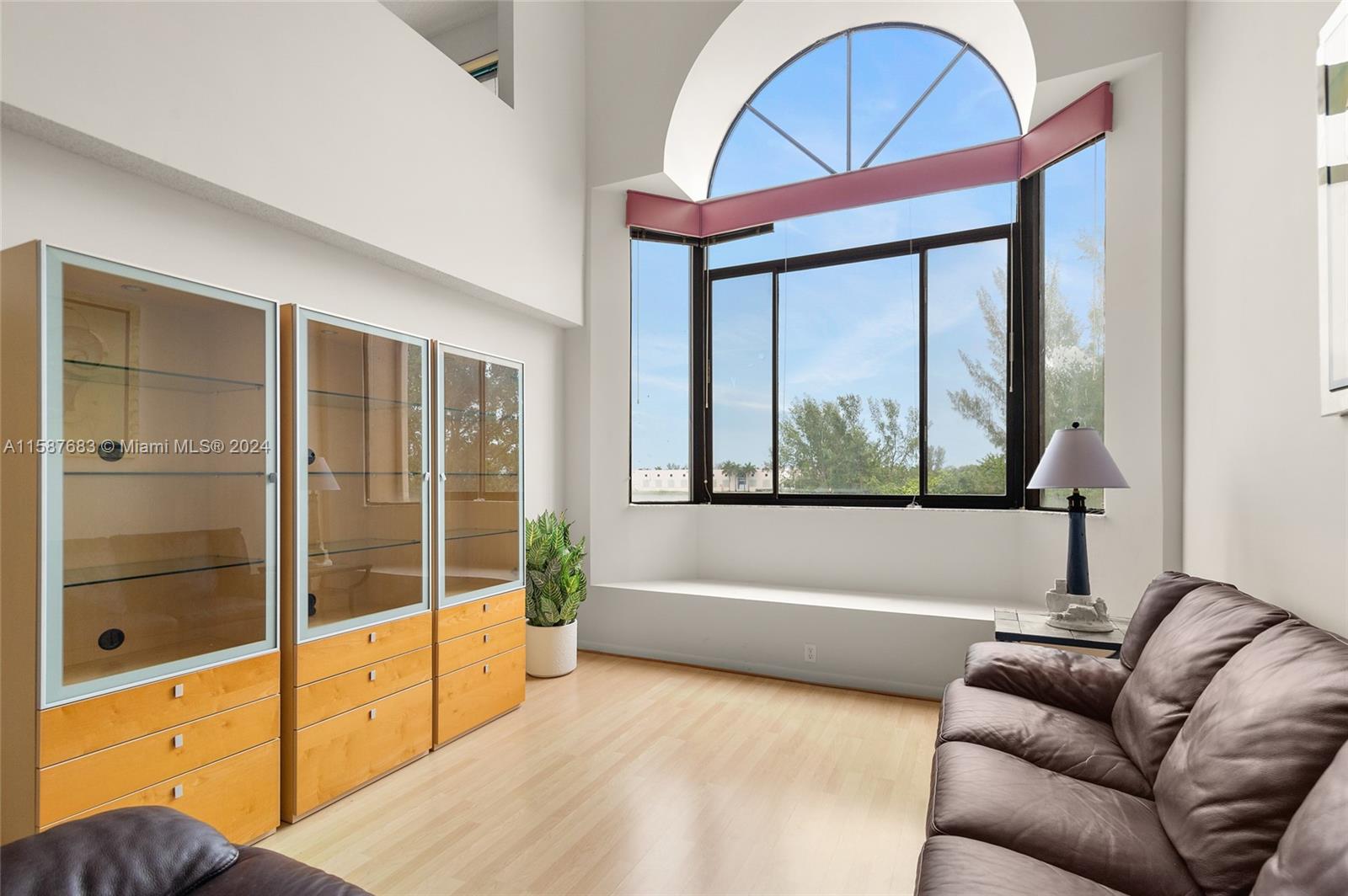15535 Miami Lakeway N # 305