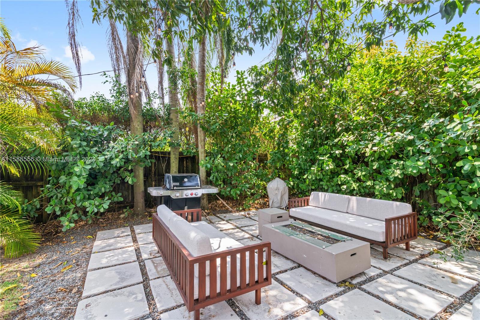 15620 SW 87th Ave