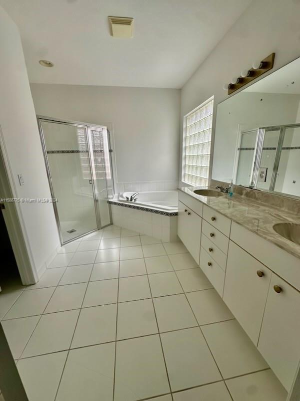 185 Catania Way # 1