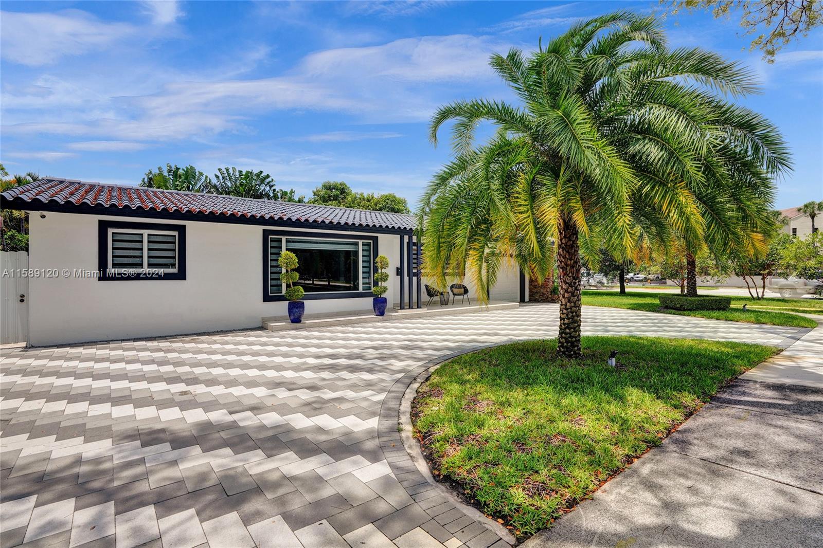 14820 Mahogany Ct