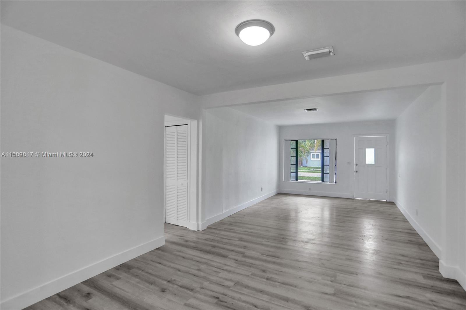 15821 NE 14th Ct