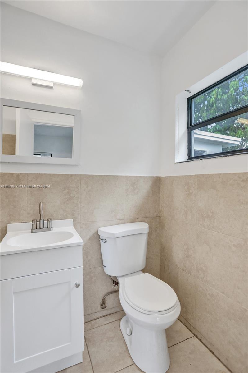 15821 NE 14th Ct