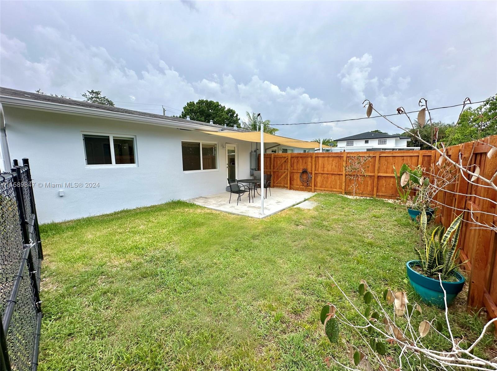 713 SW 14th Ct # 2