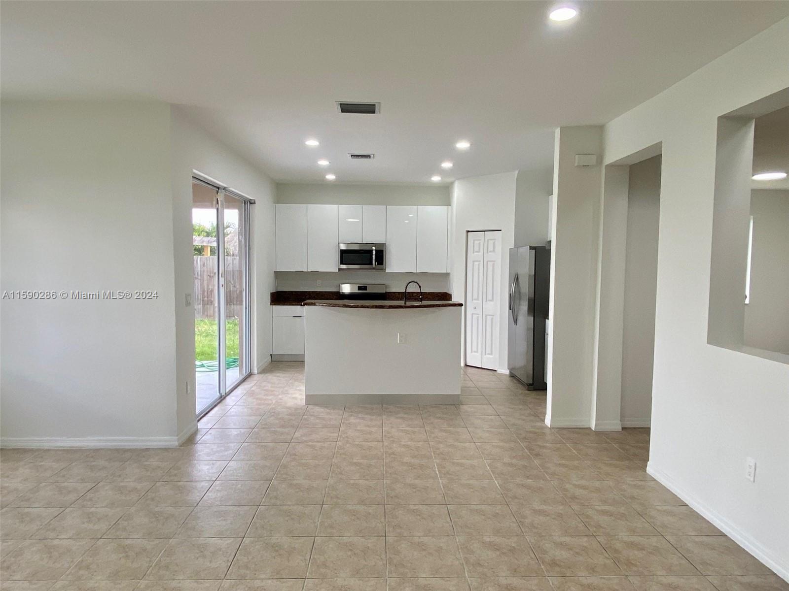 150 SE 21st Ter