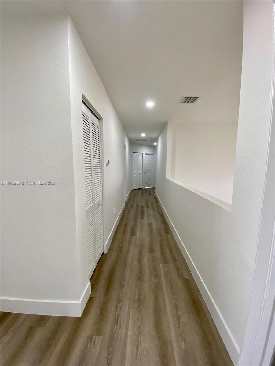 150 SE 21st Ter
