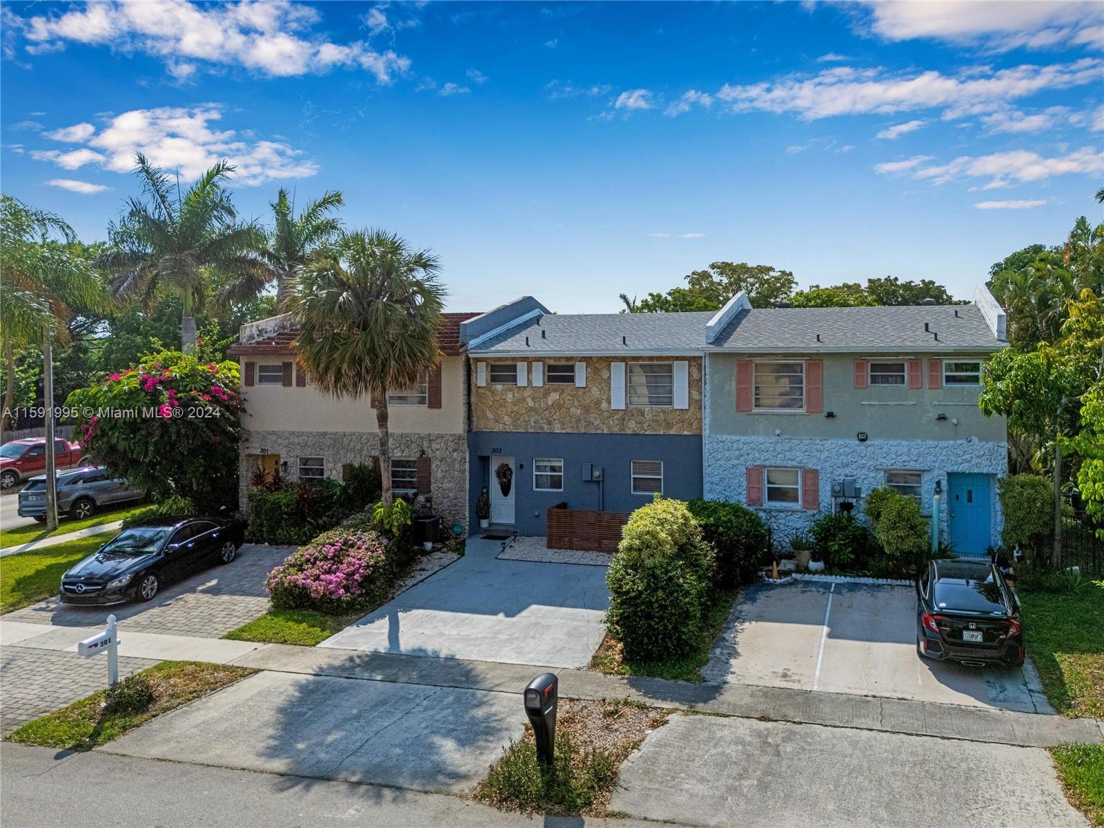303 Sunshine Dr # 303