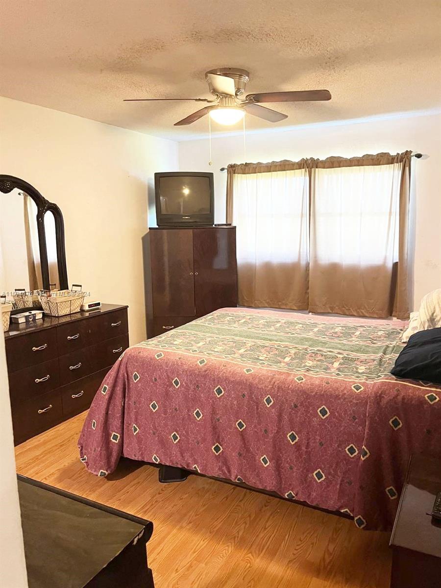1521 NW 43rd Ave # 107