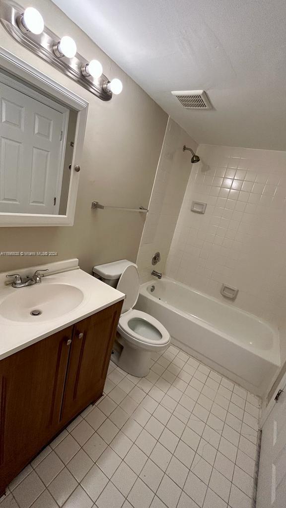 14108 Glenmoor Dr # 14108