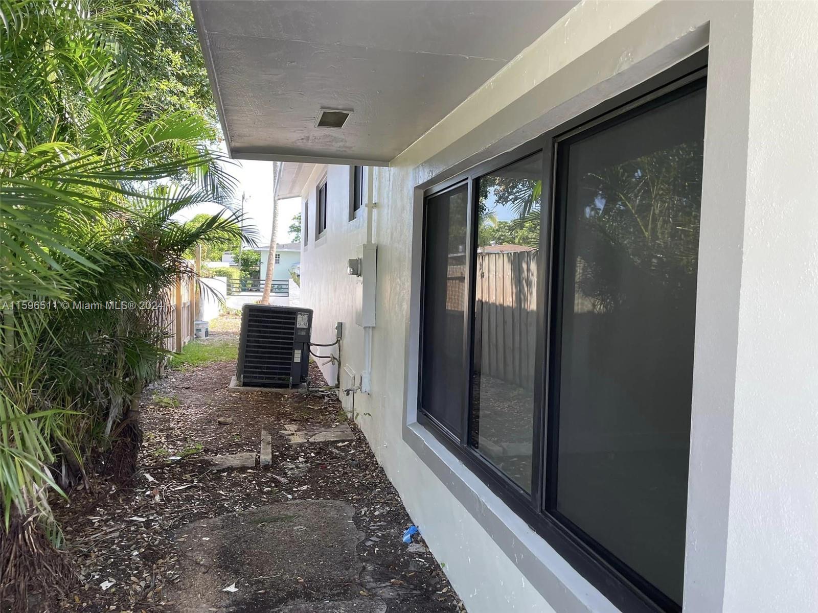 1345 NE 204th Ter