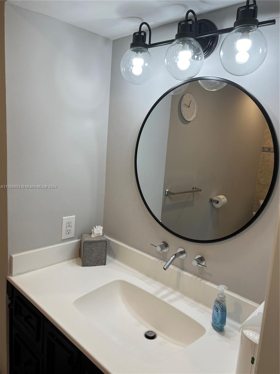 8 Coventry Way # 19B